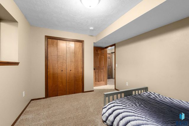 4717 S Wassom Ave Avenue, Sioux Falls, SD 57106