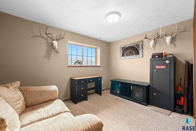 4717 S Wassom Ave Avenue, Sioux Falls, SD 57106