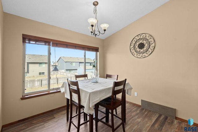 4717 S Wassom Ave Avenue, Sioux Falls, SD 57106