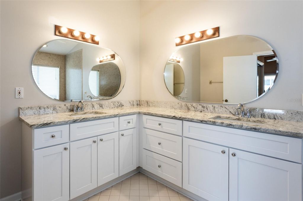 Image 17 of property listing at 31 WELLSTONE DRIVE, Palm Coast, FL 32164