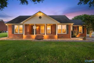 1716 Woodall Road SW, Decatur, AL 35601