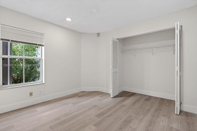 116 W Bayridge Drive, Weston, FL 33326