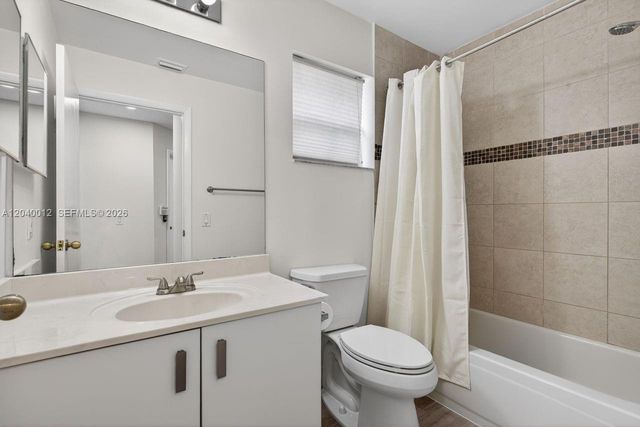 116 W Bayridge Drive, Weston, FL 33326