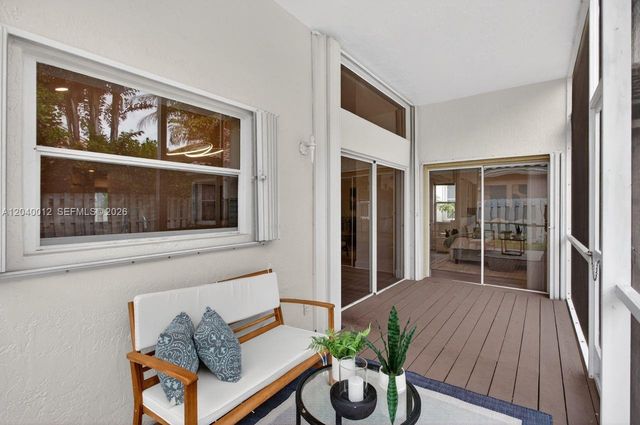 116 W Bayridge Drive, Weston, FL 33326