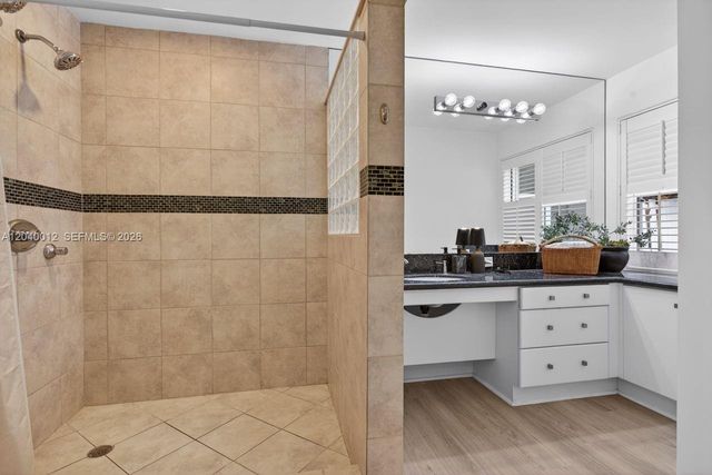 116 W Bayridge Drive, Weston, FL 33326