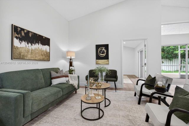 116 W Bayridge Drive, Weston, FL 33326