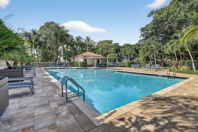 116 W Bayridge Drive, Weston, FL 33326