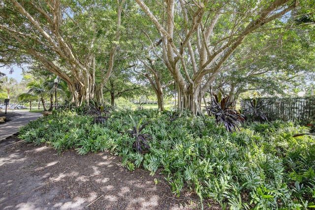 116 W Bayridge Drive, Weston, FL 33326