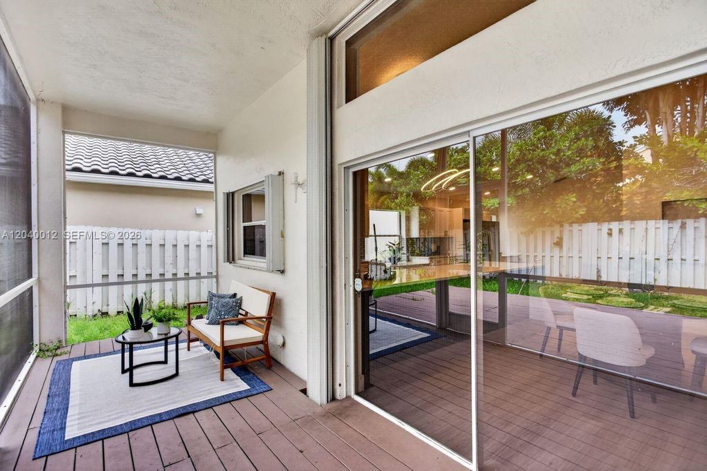 116 W Bayridge Drive, Weston, FL 33326