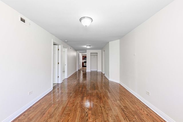 2822 W FLOURNOY Street, Chicago, IL 60612