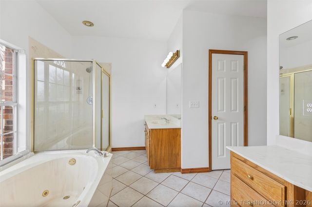 5963 S 286th East Avenue, Broken Arrow, OK 74014