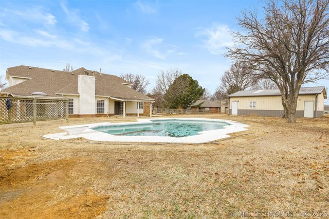 5963 S 286th East Avenue, Broken Arrow, OK 74014