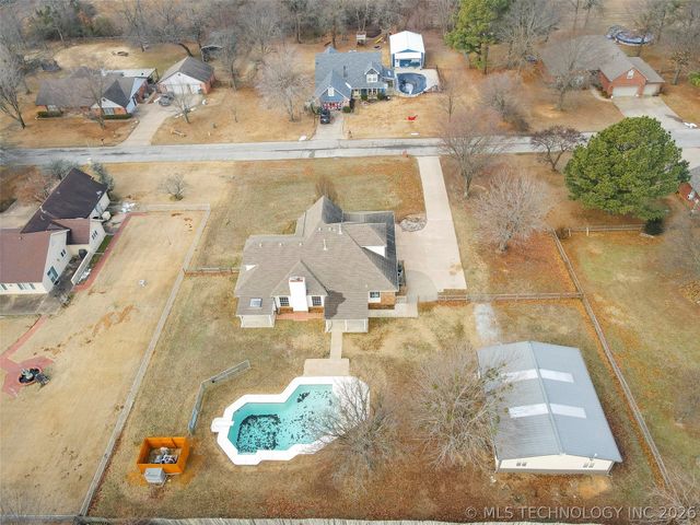 5963 S 286th East Avenue, Broken Arrow, OK 74014