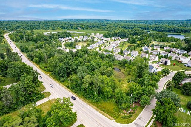 2436 Ortonville Road, Brandon Twp, MI 48462
