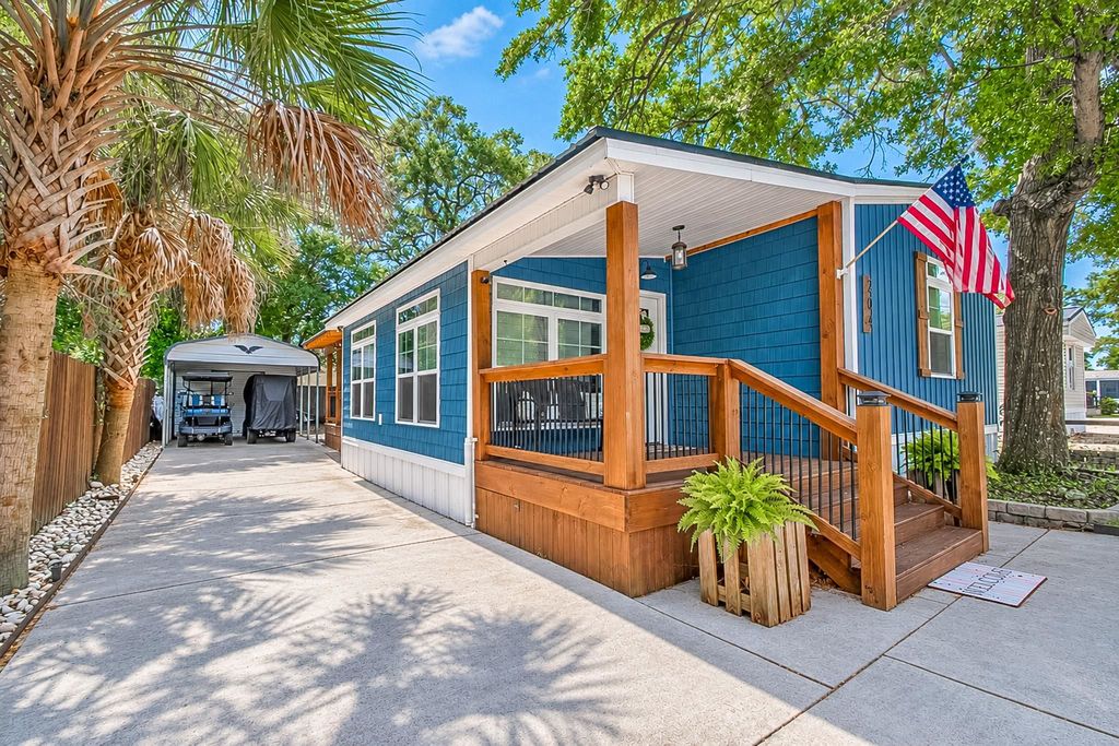 9700 Kings Rd., Myrtle Beach, SC 29572 — exterior