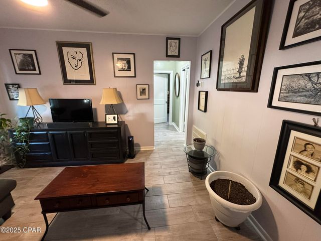 707 Morgan Avenue, Chattahoochee, FL 32324