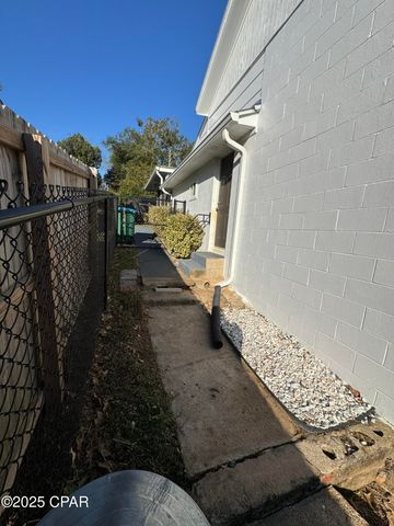 707 Morgan Avenue, Chattahoochee, FL 32324