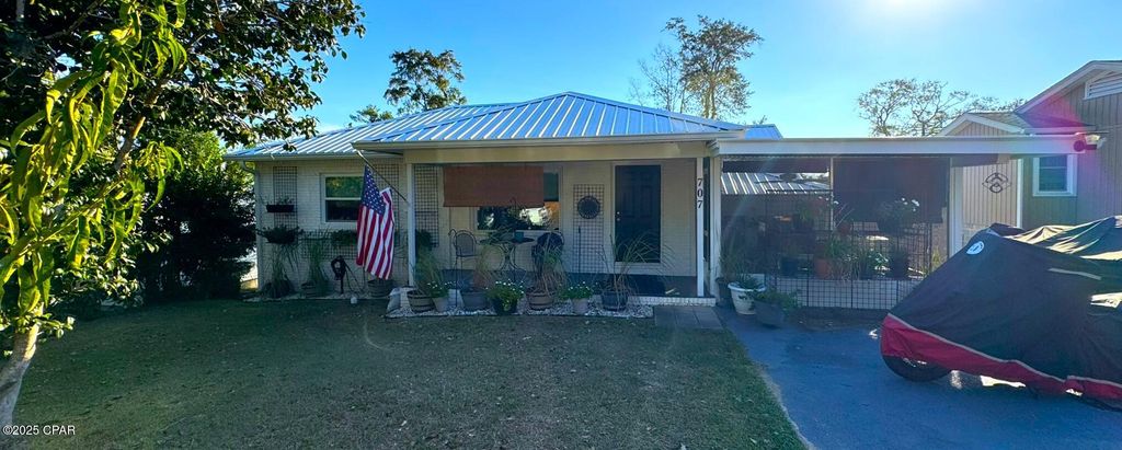 707 Morgan Avenue, Chattahoochee, FL 32324