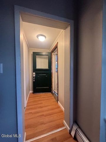 9 House Avenue, Troy, NY 12180