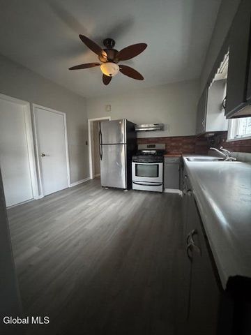 9 House Avenue, Troy, NY 12180