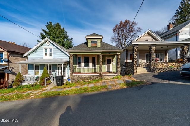 9 House Avenue, Troy, NY 12180