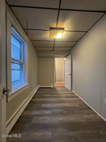 9 House Avenue, Troy, NY 12180