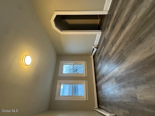 9 House Avenue, Troy, NY 12180