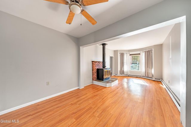 9 House Avenue, Troy, NY 12180