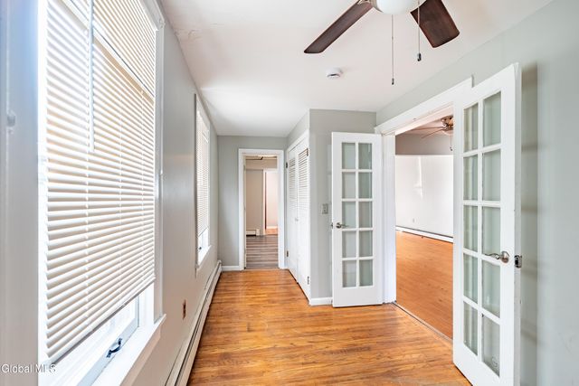 9 House Avenue, Troy, NY 12180