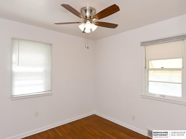 8029 Main Street, Ralston, NE 68127