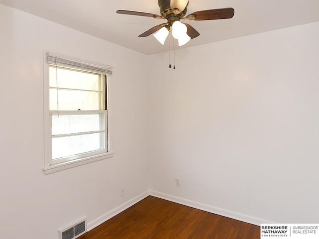 8029 Main Street, Ralston, NE 68127