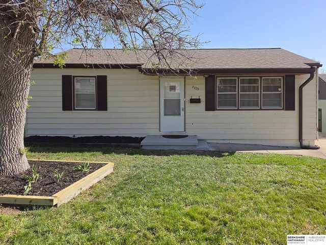 8029 Main Street, Ralston, NE 68127