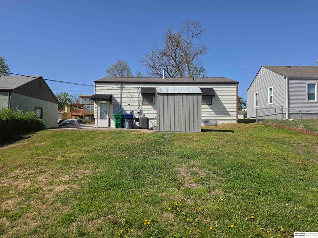 8029 Main Street, Ralston, NE 68127