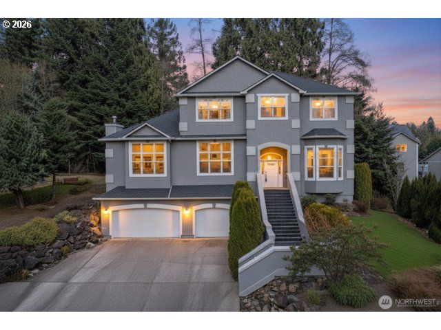 250 W ST JAMES Pl, Longview, WA 98632