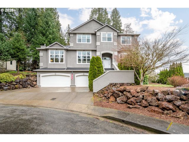 250 W ST JAMES Pl, Longview, WA 98632