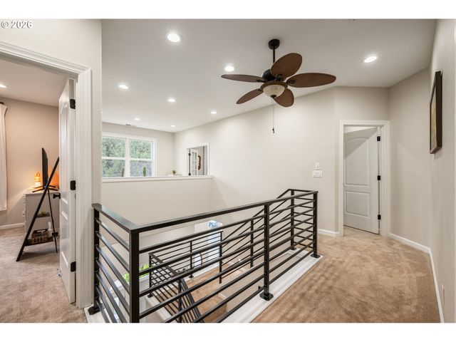 250 W ST JAMES Pl, Longview, WA 98632