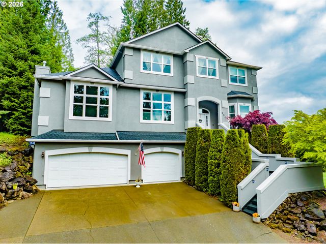 250 W ST JAMES Pl, Longview, WA 98632