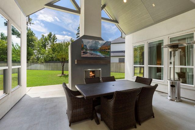 55 Cassena Grove Place, Tomball, TX 77375