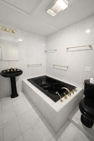 1420 NE 32nd Street, Pompano Beach, FL 33064