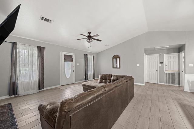 9660 Fostoria Road, Cleveland, TX 77328