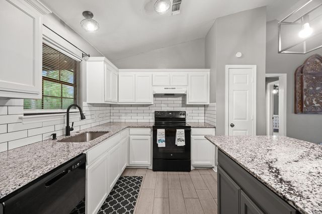 9660 Fostoria Road, Cleveland, TX 77328