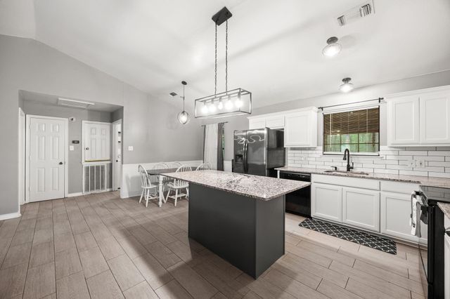 9660 Fostoria Road, Cleveland, TX 77328