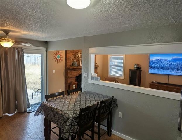 308 SW MOORE Place, Blue Springs, MO 64015