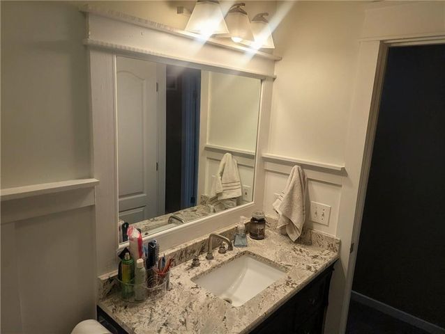 308 SW MOORE Place, Blue Springs, MO 64015