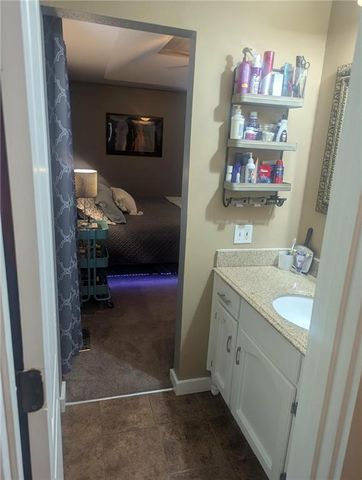 308 SW MOORE Place, Blue Springs, MO 64015