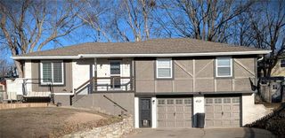 308 SW MOORE Place, Blue Springs, MO 64015