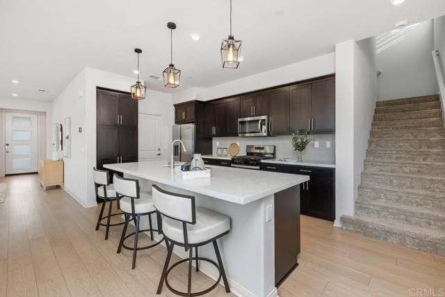 1505 Wingwood Lane, Vista, CA 92083