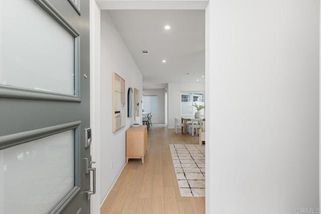 1505 Wingwood Lane, Vista, CA 92083