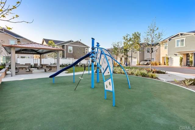 1505 Wingwood Lane, Vista, CA 92083