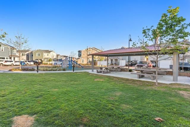 1505 Wingwood Lane, Vista, CA 92083